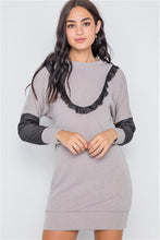 Load image into Gallery viewer, Banded Sleeve Sweater - Grey
